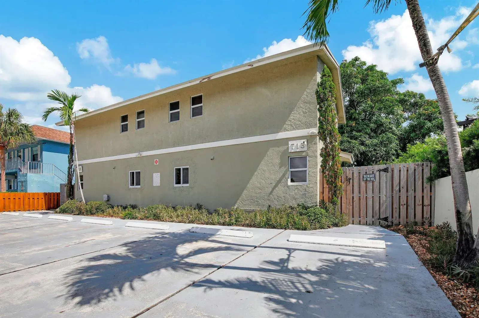711 NE 14 Street, Fort Lauderdale FL 33304