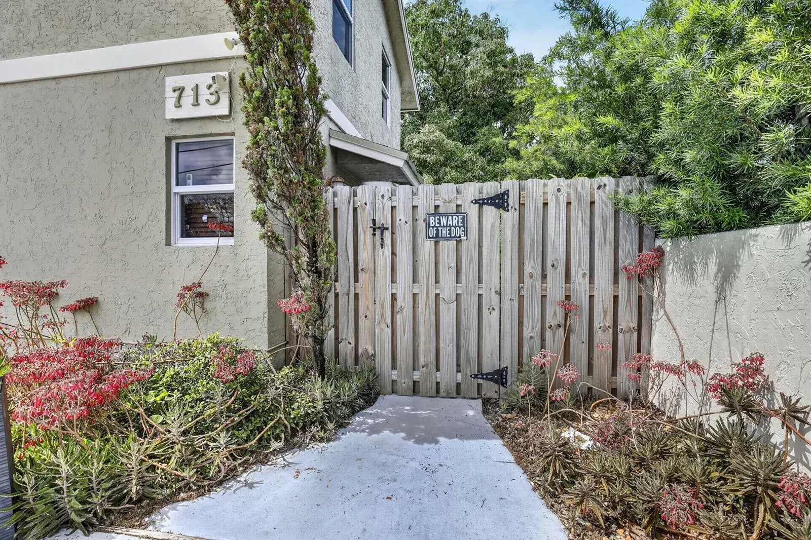 711 NE 14 Street, Fort Lauderdale FL 33304
