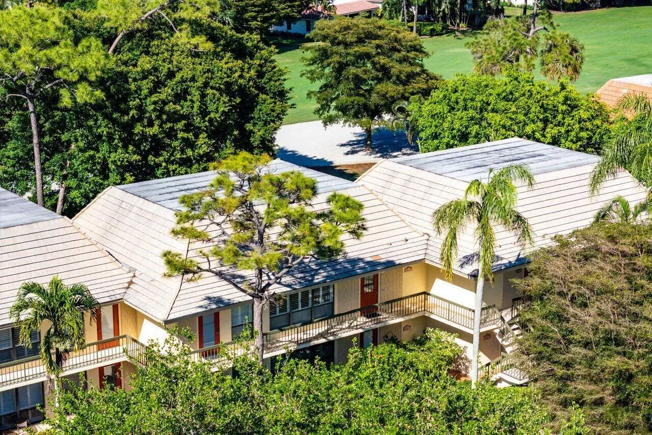 2 bedroom 2 bath Residential for sale at 4643 Kittiwake Court, Boynton Beach FL 33436