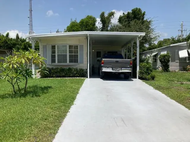 2 bedroom 2 bath for sale at 206 W Caribbean, Port St. Lucie FL 34952