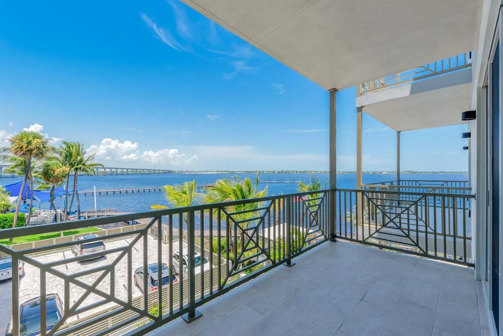 1 bedroom 1 bath Residential Lease for rent at 41 SW Seminole Street # 305, Stuart FL 34994