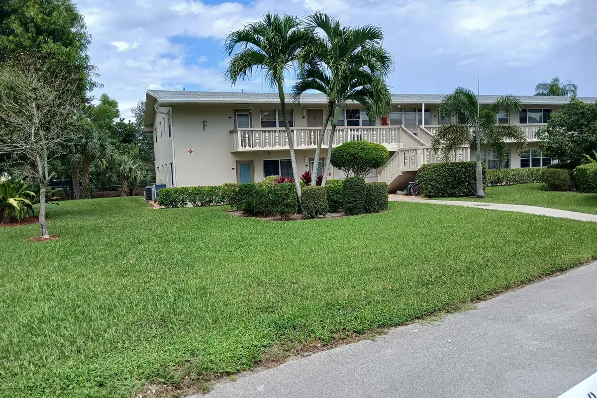 250 Durham # F, Deerfield Beach FL 33442