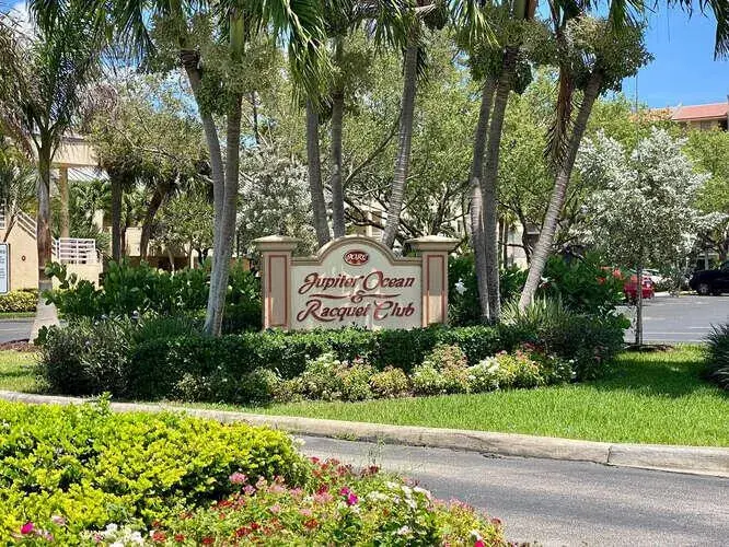 1605 S Us Highway 1 # B105, Jupiter FL 33477