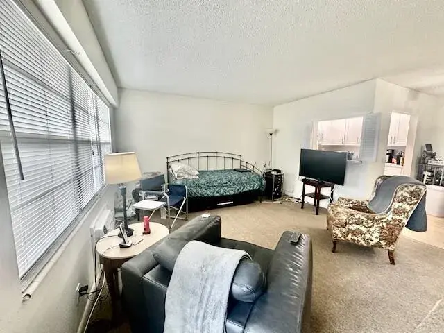 583 Fanshaw N, Boca Raton FL 33434