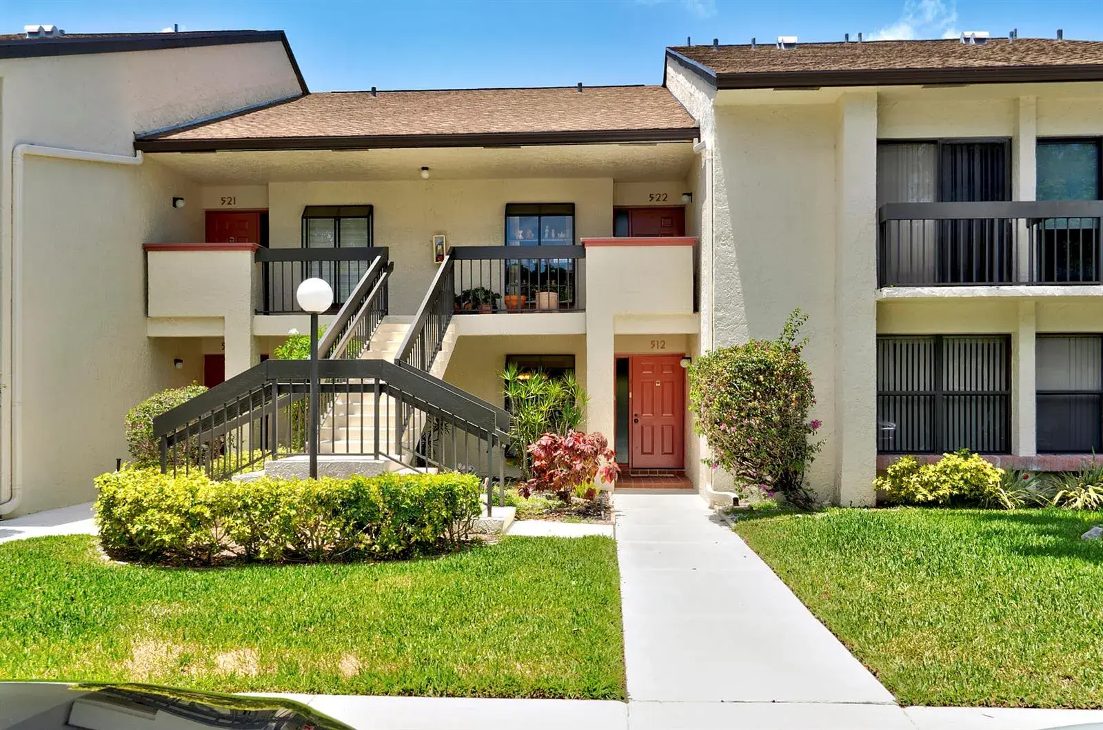 2 bedroom 2 bath Residential for sale at 5153 Oak Hill Lane # 512, Delray Beach FL 33484