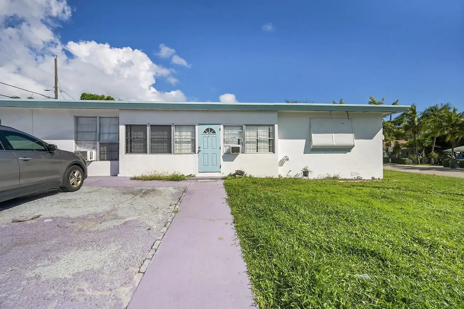 3 bedroom 2 bath Residential for sale at 721 N A Street, FL 33460