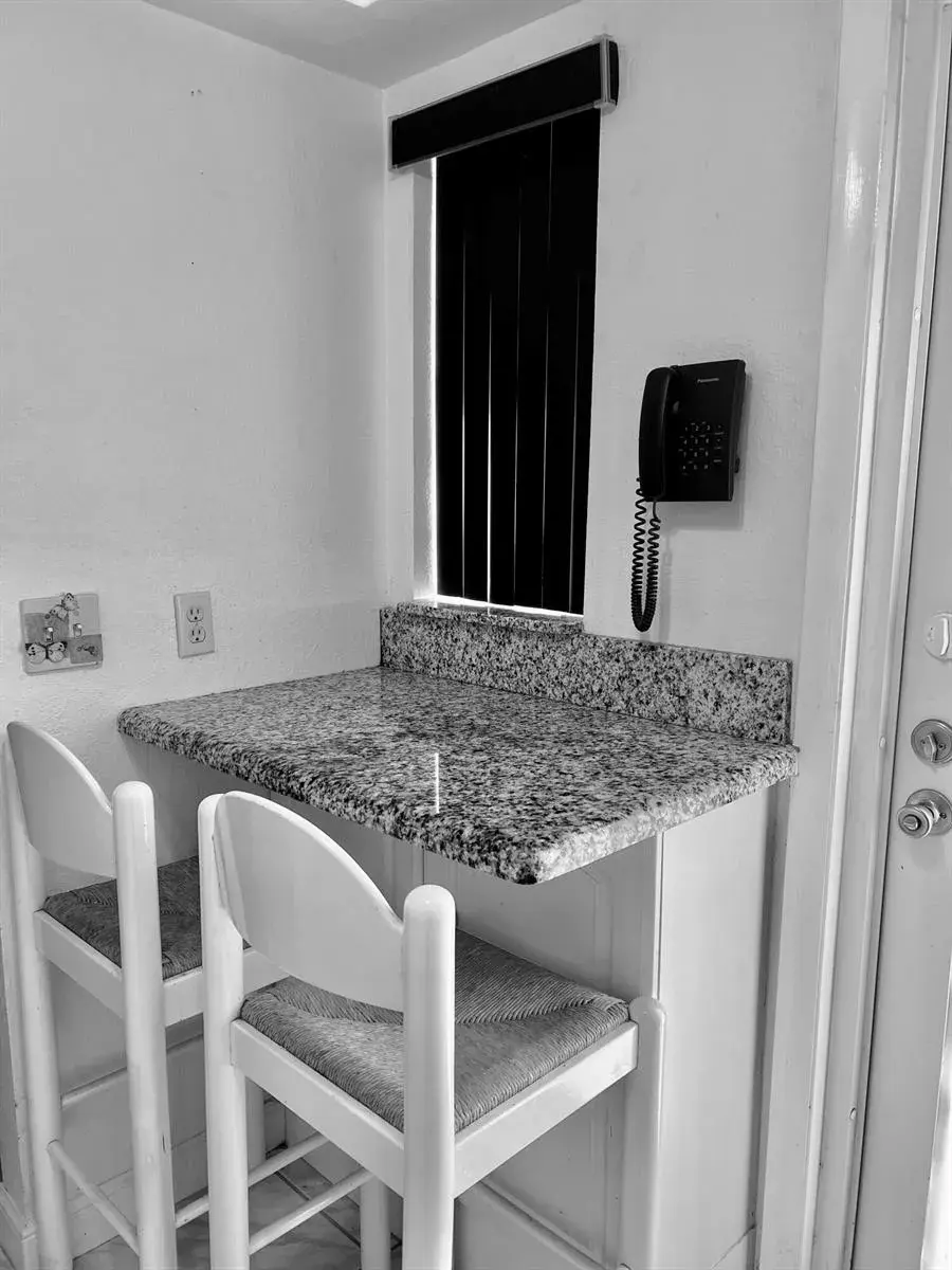 2161 NE 1st Court # 102, Boynton Beach FL 33435
