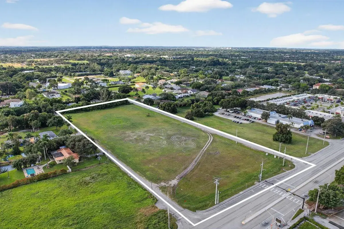 92 NW 92 Avenue, Cooper City FL 33024
