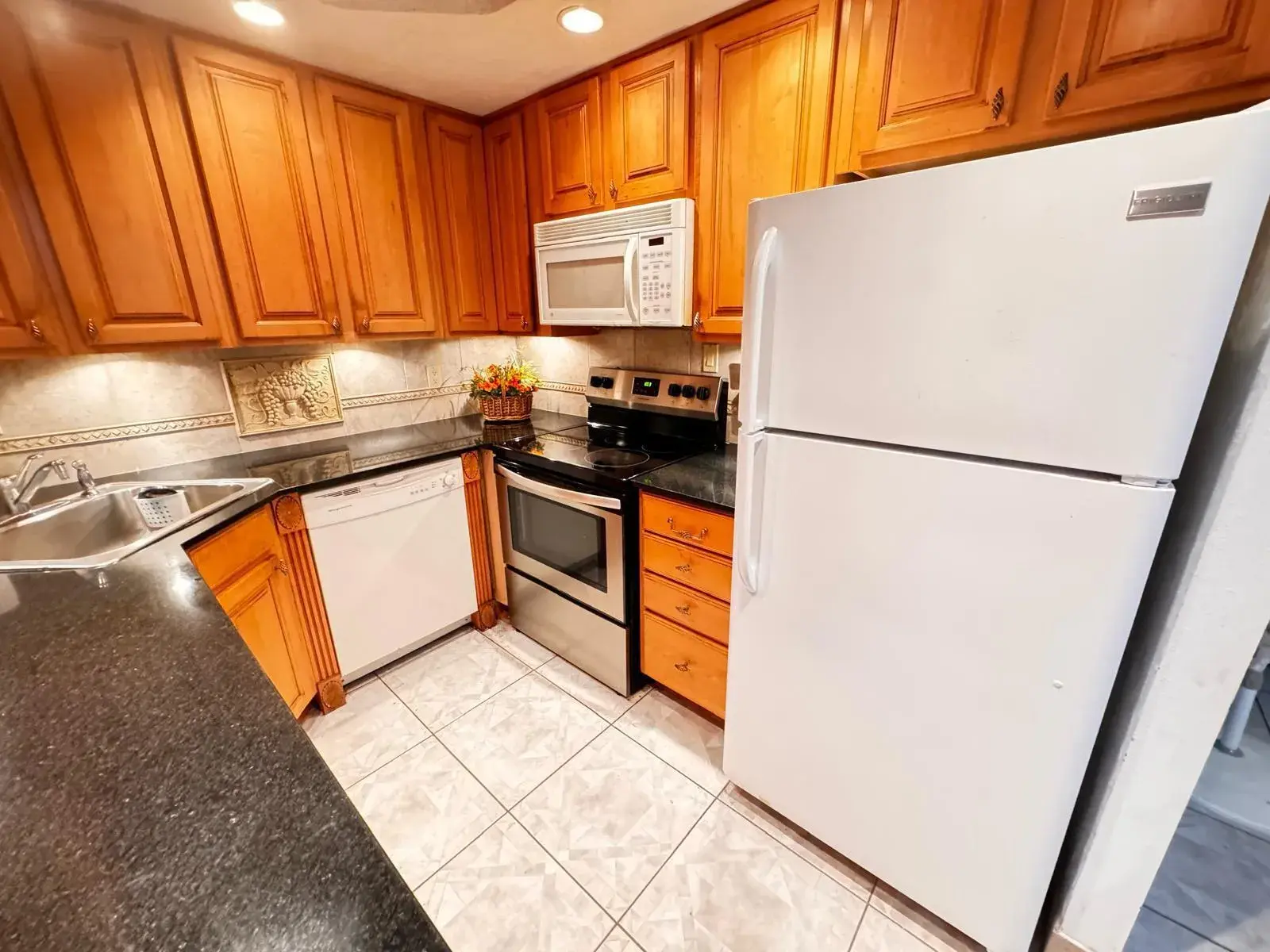 280 Flanders # F, Delray Beach FL 33484