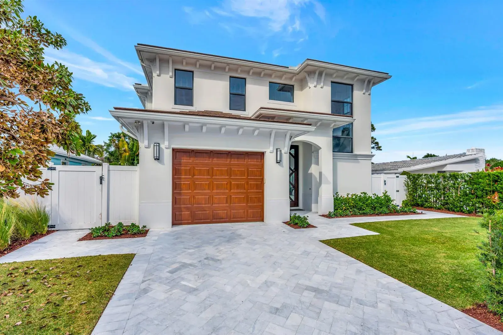 245 Alhambra Place, West Palm Beach FL 33405