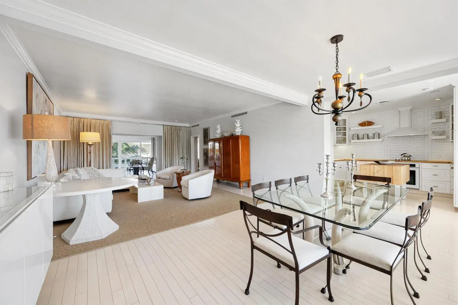 2 bedroom 2 bath Residential for sale at 300 S Ocean Boulevard # 4f, Palm Beach FL 33480