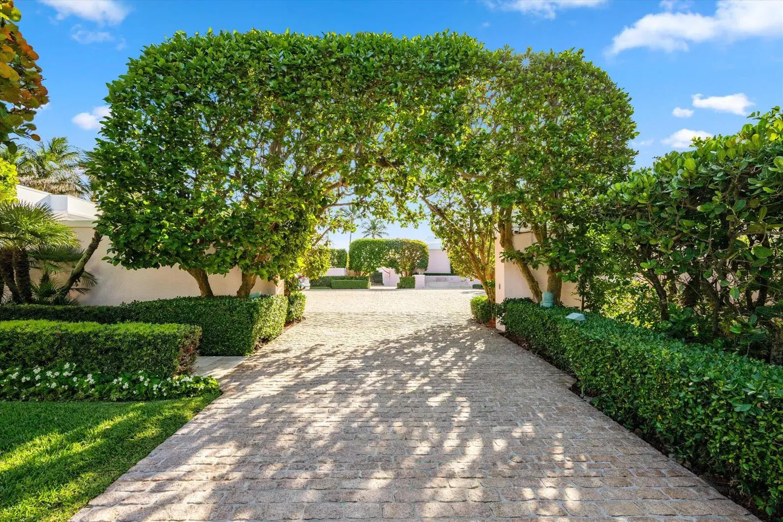 911 N Ocean Boulevard, Palm Beach FL 33480