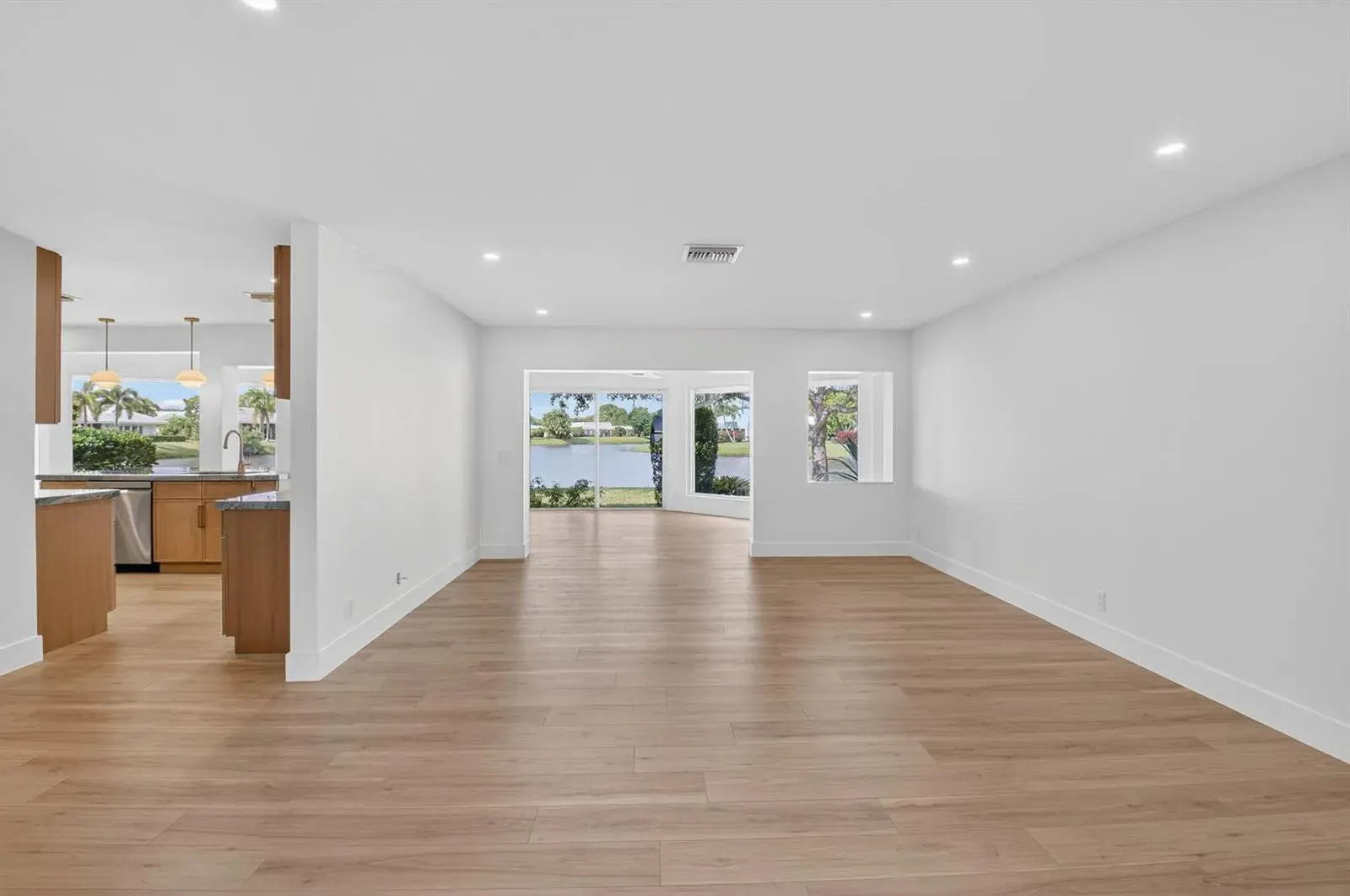 8 Slash Pine Drive, Boynton Beach FL 33436
