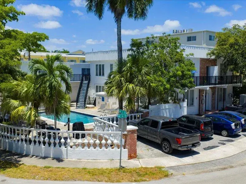 Commercial Sale for sale at 105 NE 16th Terrace, Fort Lauderdale FL 33301