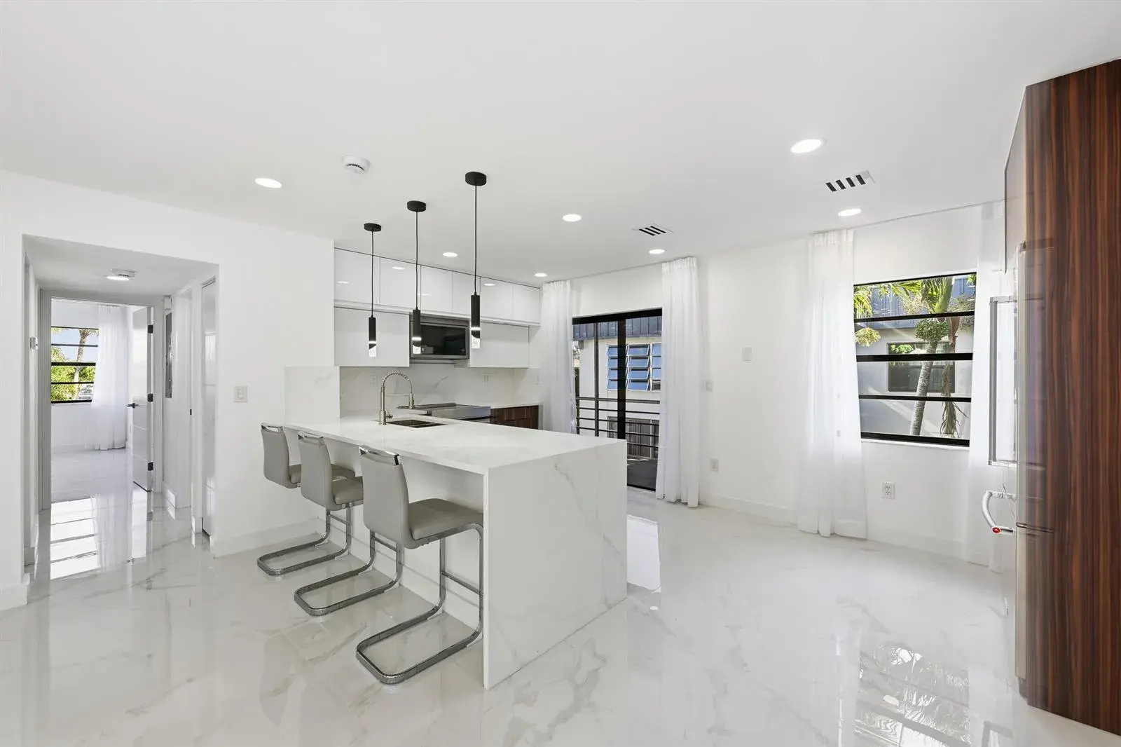 2 bedroom 2 bath Residential for sale at 571 Piedmont L, Delray Beach FL 33484
