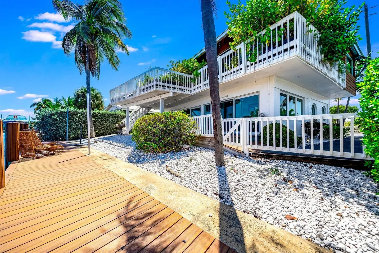 2200 NE 26th Street, Wilton Manors FL 33305