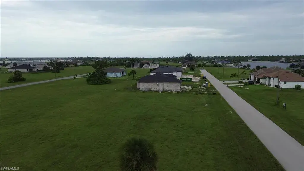 4012 NW 38th Street, Cape Coral FL 33993
