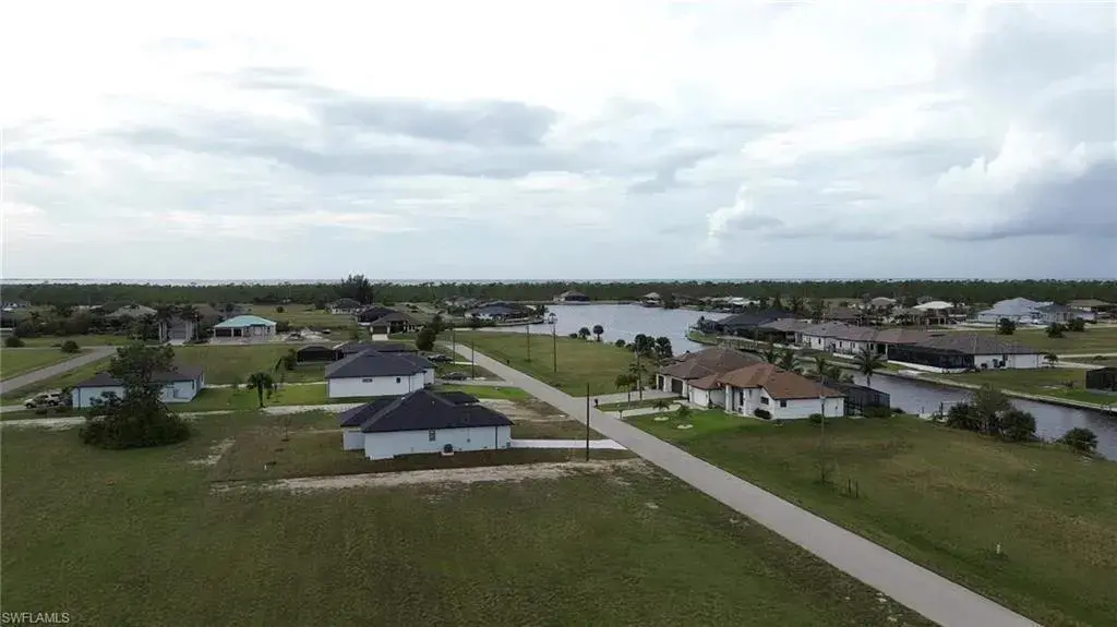 4106 NW 39th Street, Cape Coral FL 33993