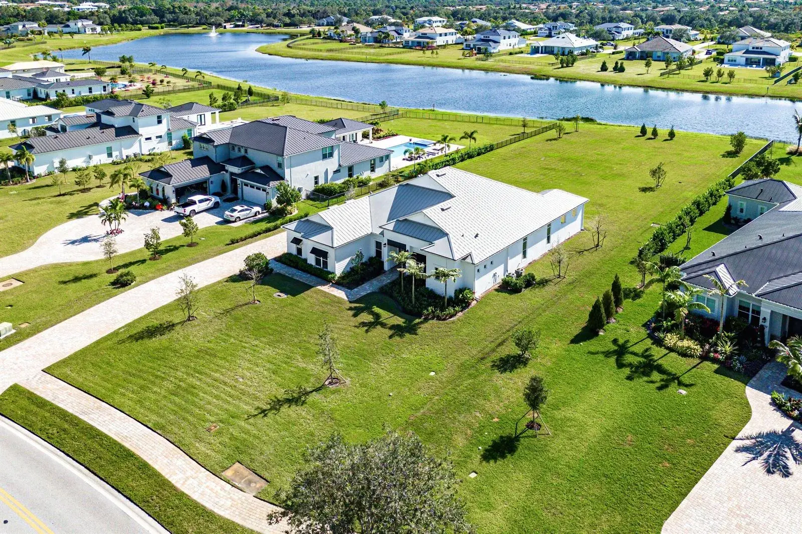 20076 SE Bridgewater Drive, Jupiter FL 33458