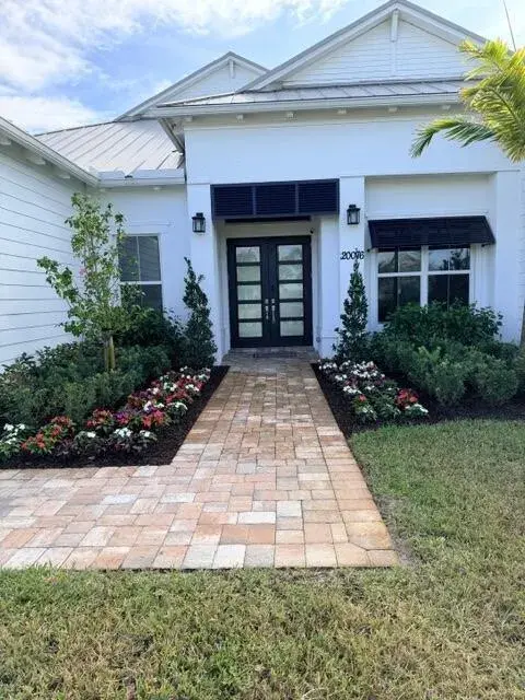 20076 SE Bridgewater Drive, Jupiter FL 33458