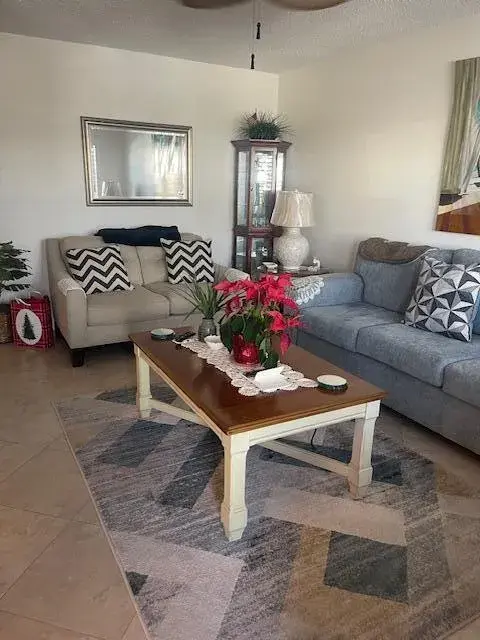 2 bedroom 1 bath Residential for sale at 34 Hastings C # 34, West Palm Beach FL 33417