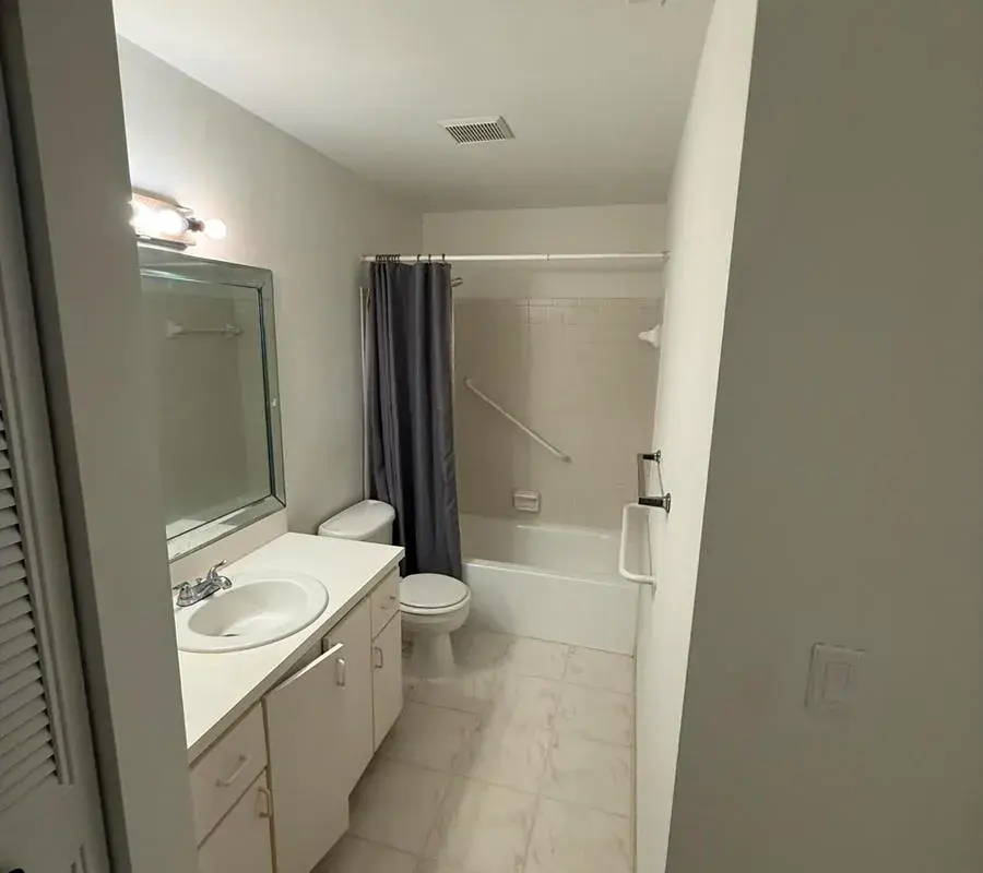 5795 La Pinata Boulevard # 2, FL 33463