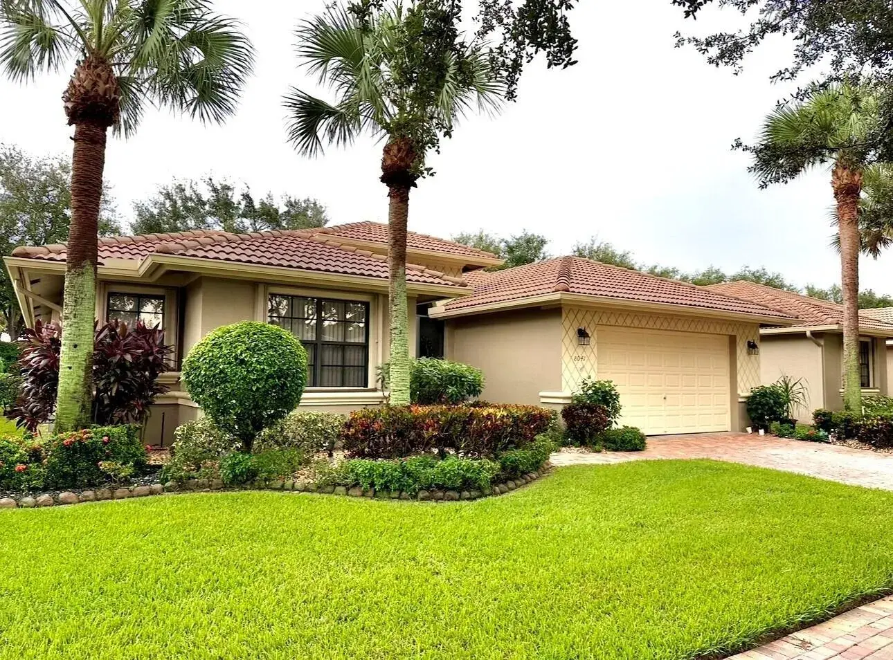 4 bedroom 3 bath Residential for sale at 8041 E Via Grande, Boynton Beach FL 33437