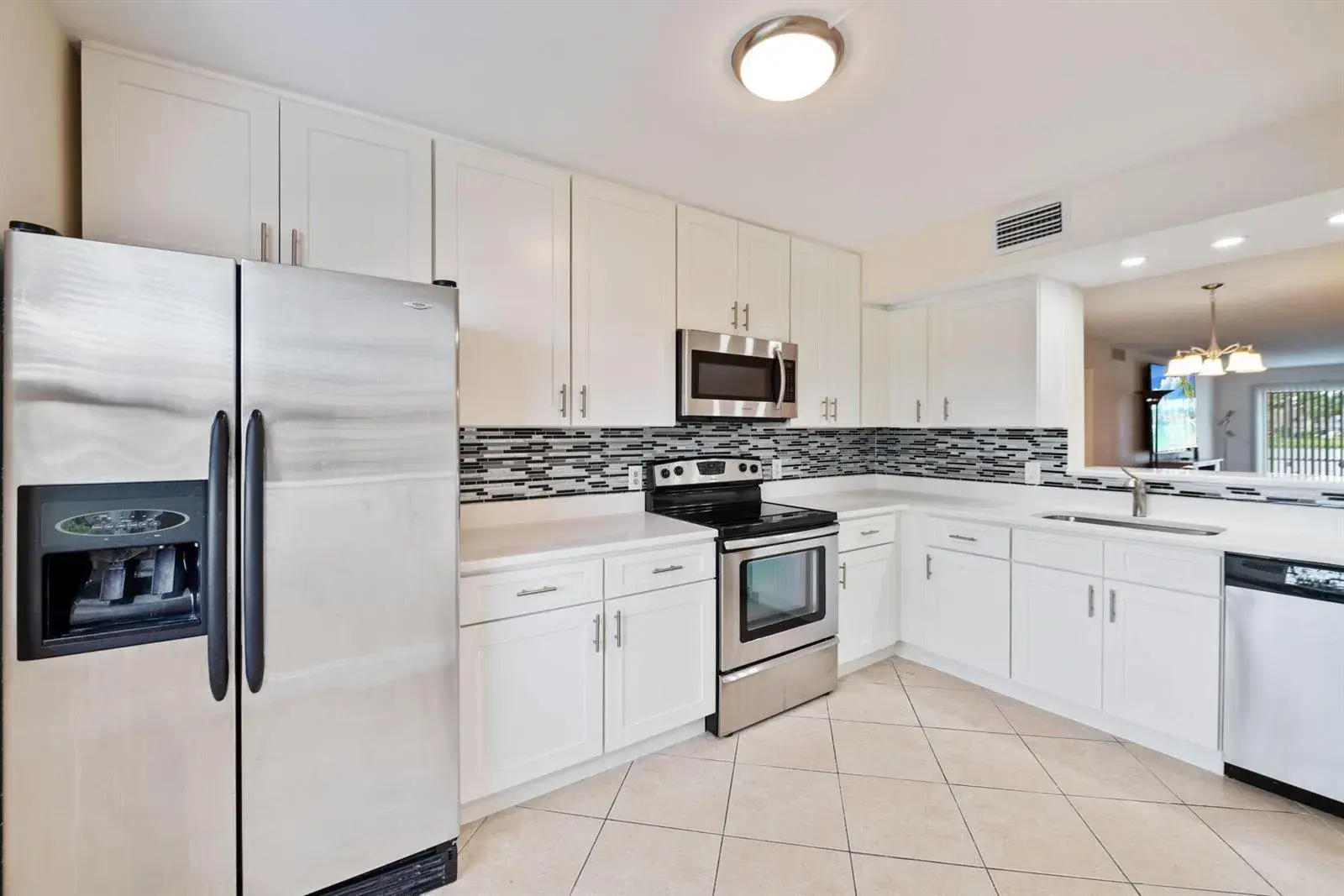 1090 Guildford E # 1090, Boca Raton FL 33434
