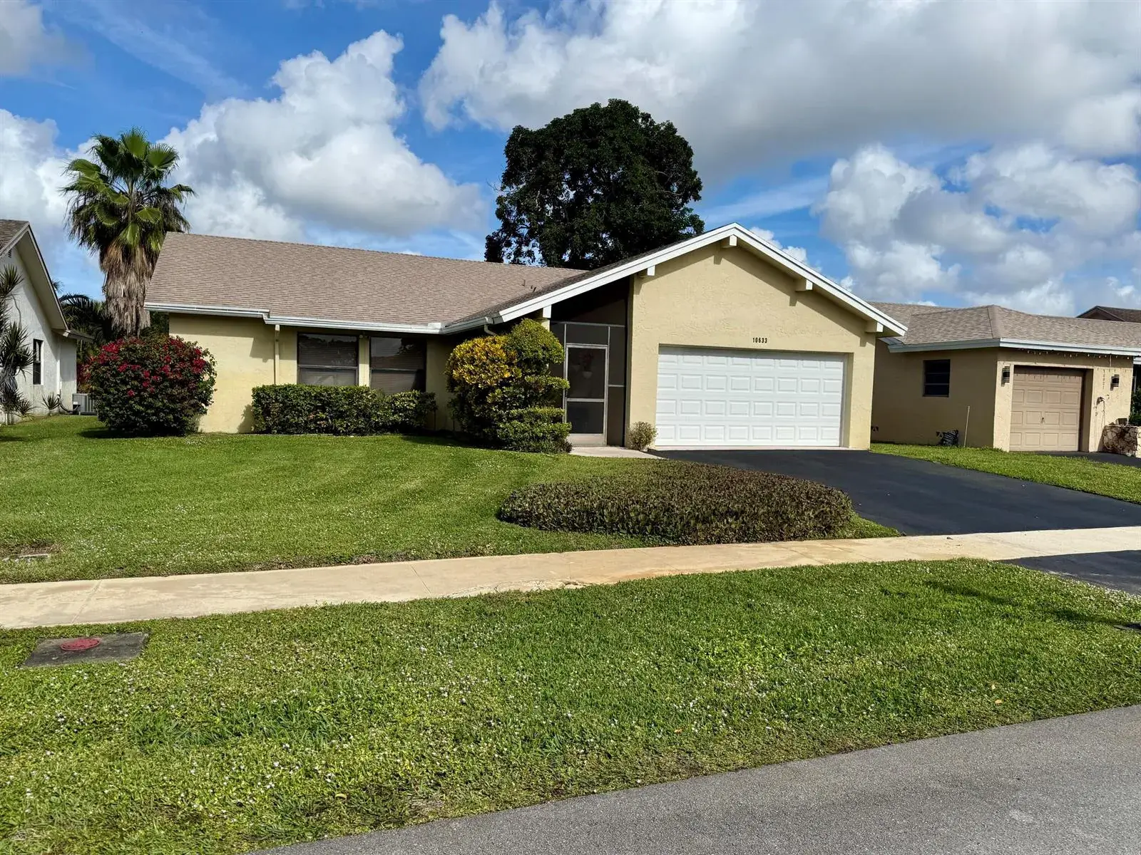 3 bedroom 2 bath Residential for sale at 10633 Greenbriar Court, Boca Raton FL 33498