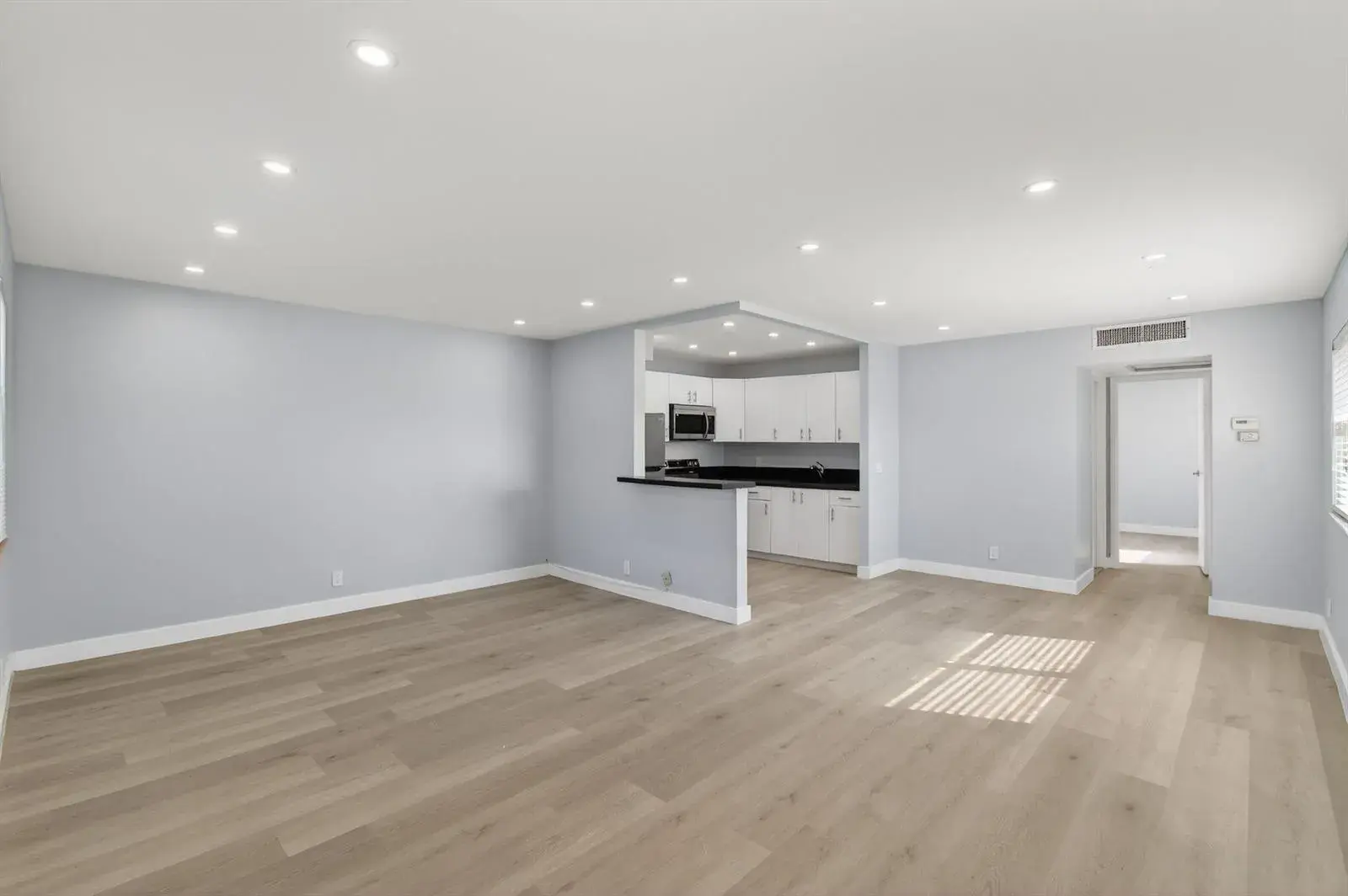 171 Monaco D, Delray Beach FL 33446