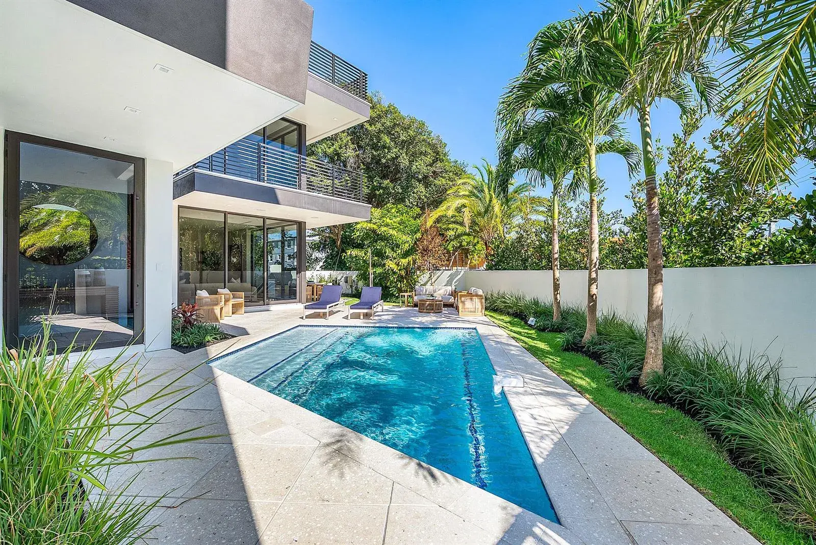 810 Andrews Avenue, Delray Beach FL 33483