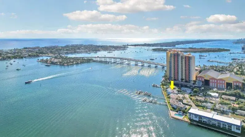 1 bedroom 1 bath Residential Lease for rent at 360 Wilma Circle # 5, Riviera Beach FL 33404