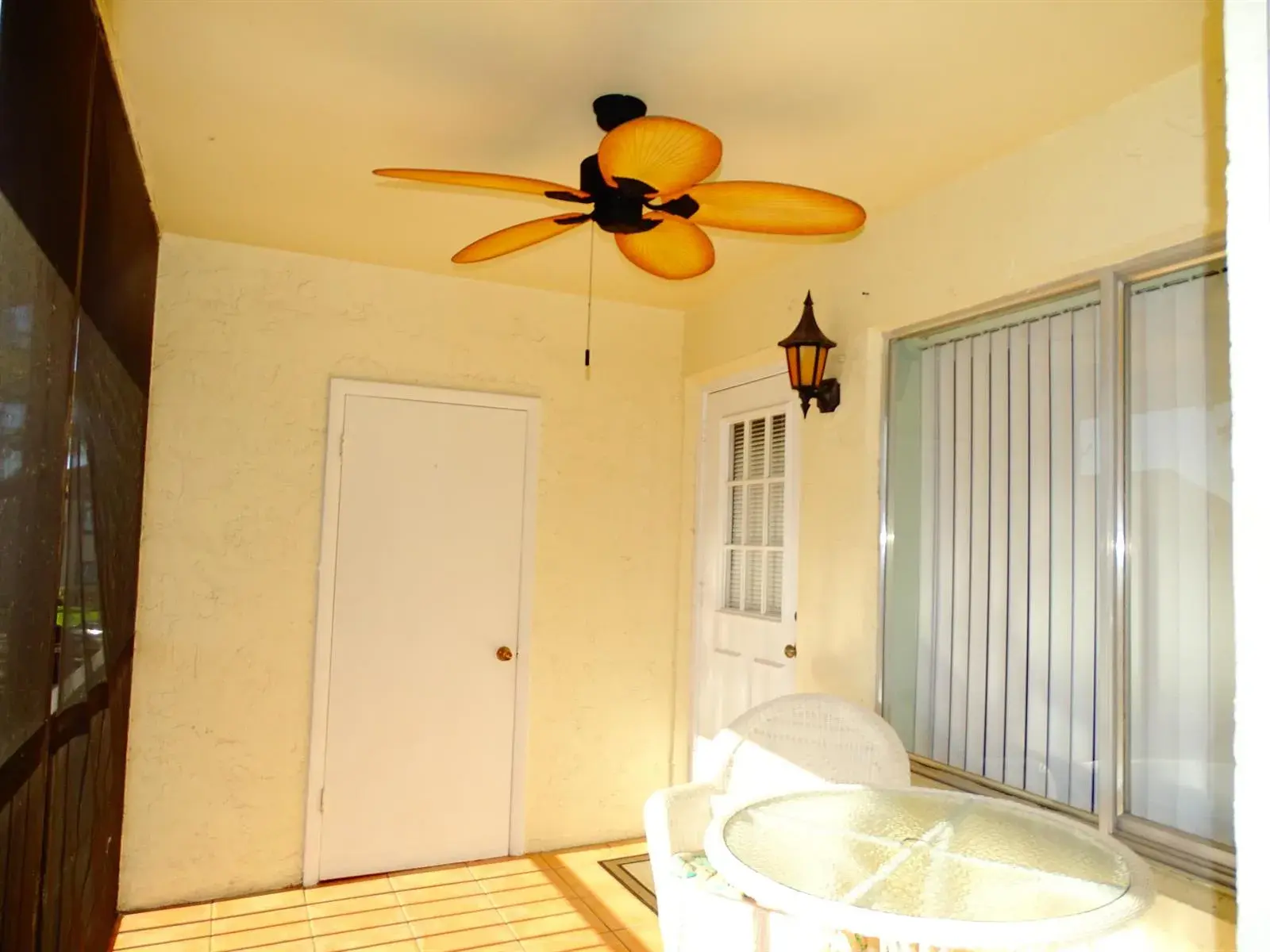 409 Pine Glen Lane # 2, FL 33463