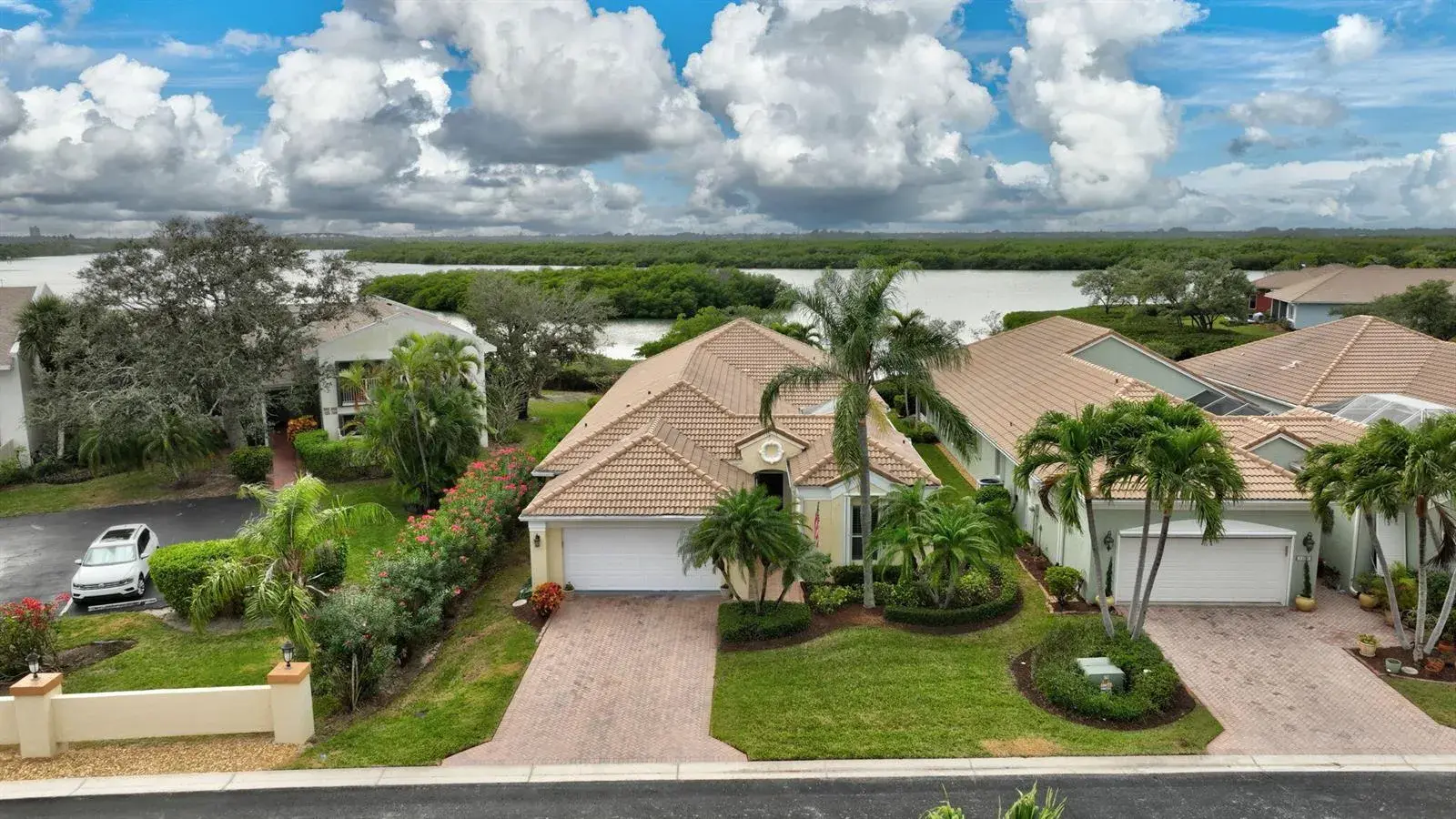 3 bedroom 3 bath Residential for sale at 3305 Caracal Drive, Fort Pierce FL 34949