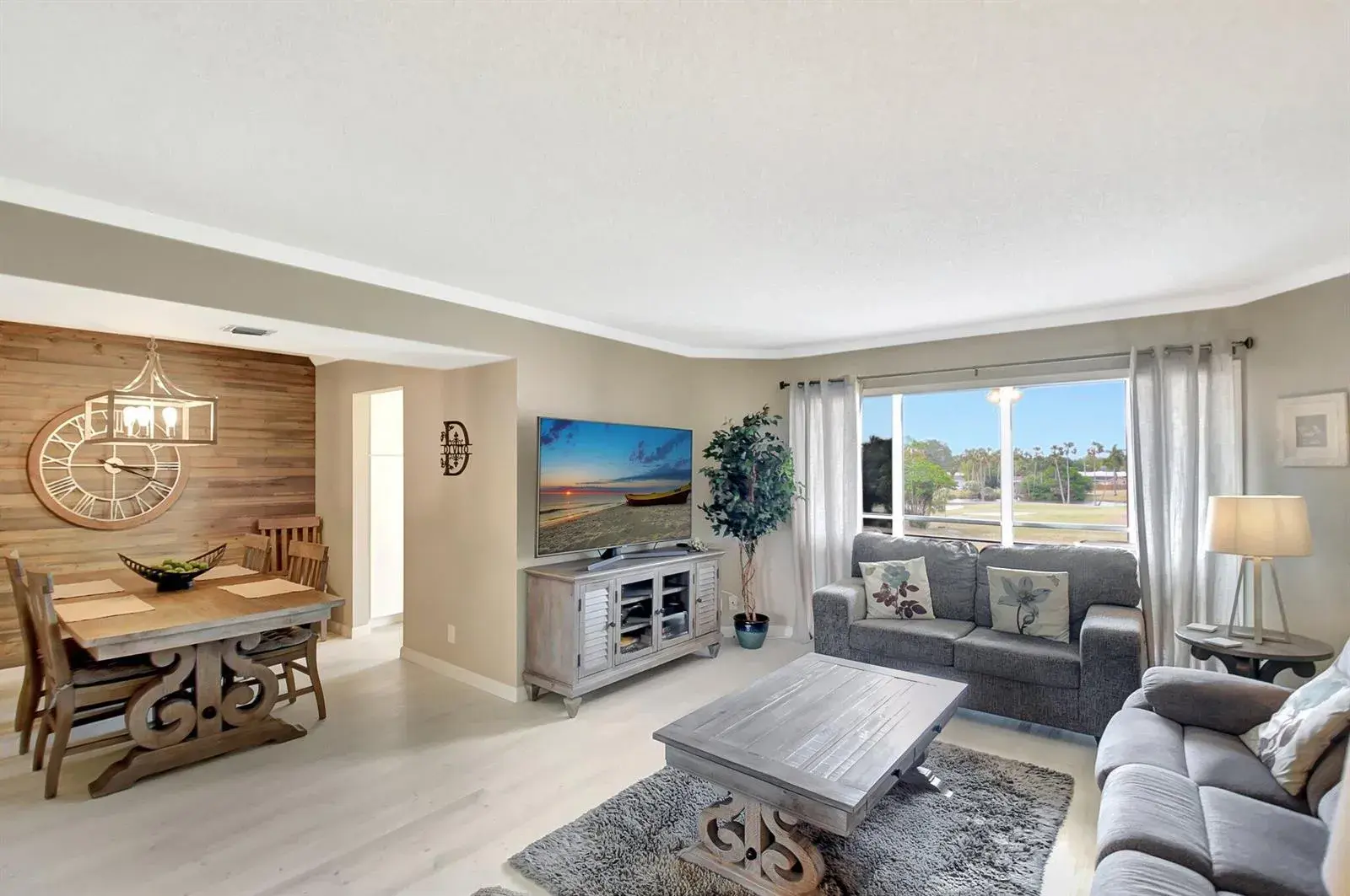 2 bedroom 2 bath Residential for sale at 3951 Via Poinciana # 415, Lake Worth FL 33467