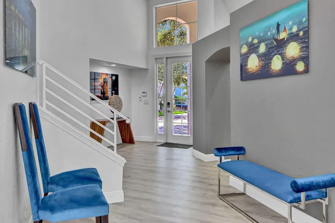 6631 NW 43rd Ter, Boca Raton FL 33496
