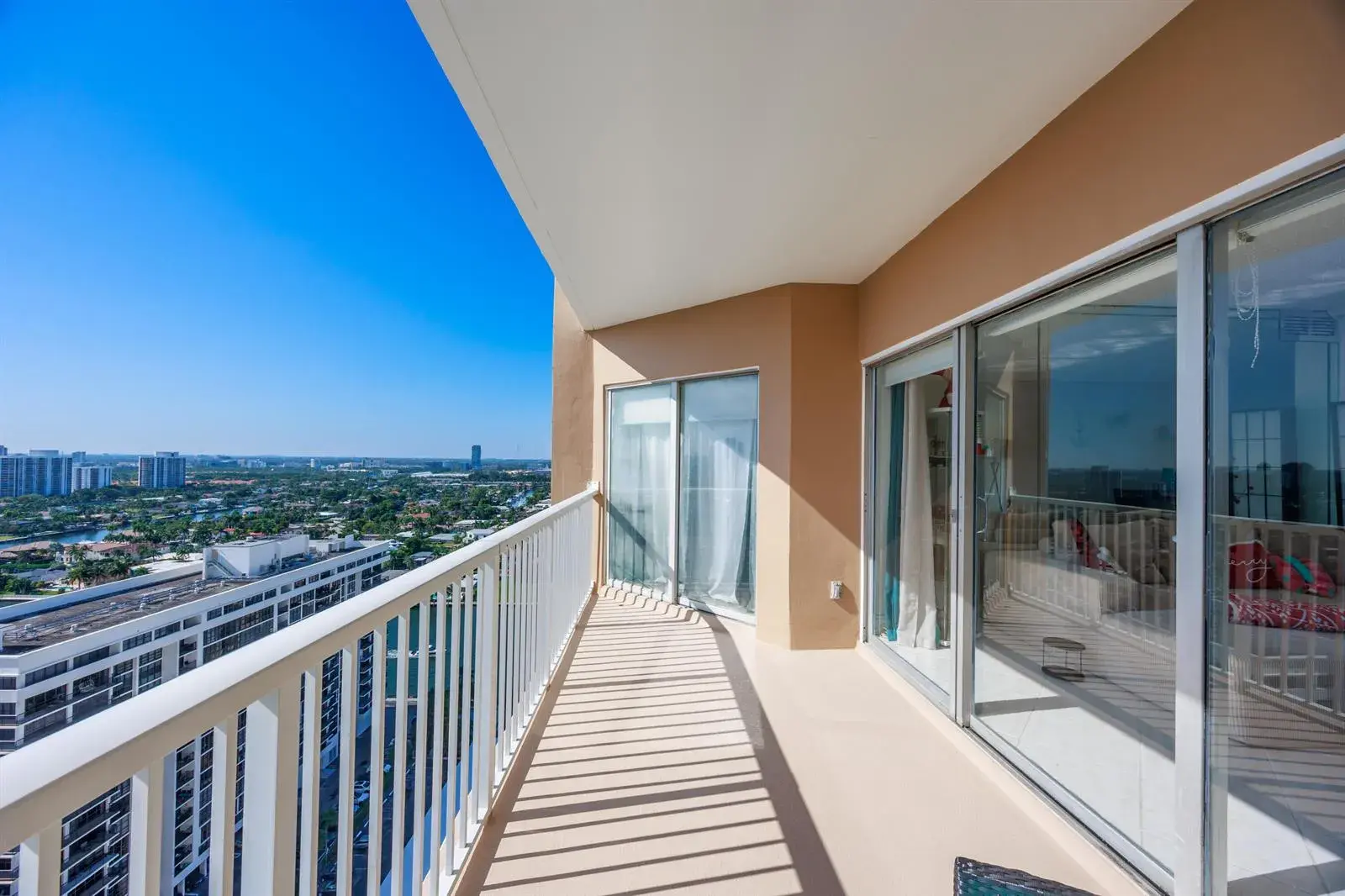 1985 S Ocean Drive, Hallandale Beach FL 33009