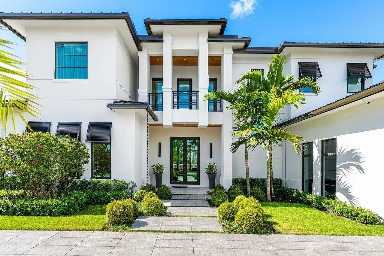 830 Lake Shore Drive, Delray Beach FL 33444