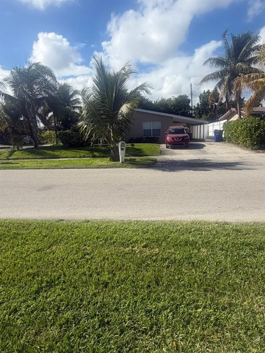 2001 NE 2nd Terrace, Pompano Beach FL 33060