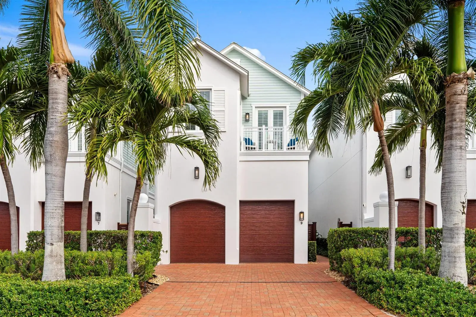 9 Adams Road, Ocean Ridge FL 33435