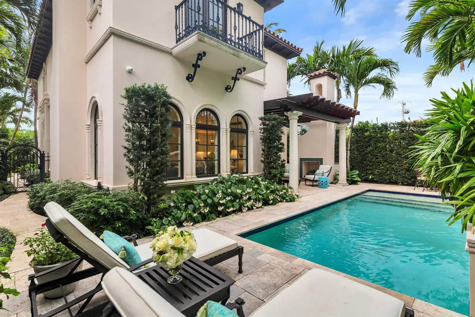 4 bedroom 4 bath Residential for sale at 261 Seminole Avenue, Palm Beach FL 33480