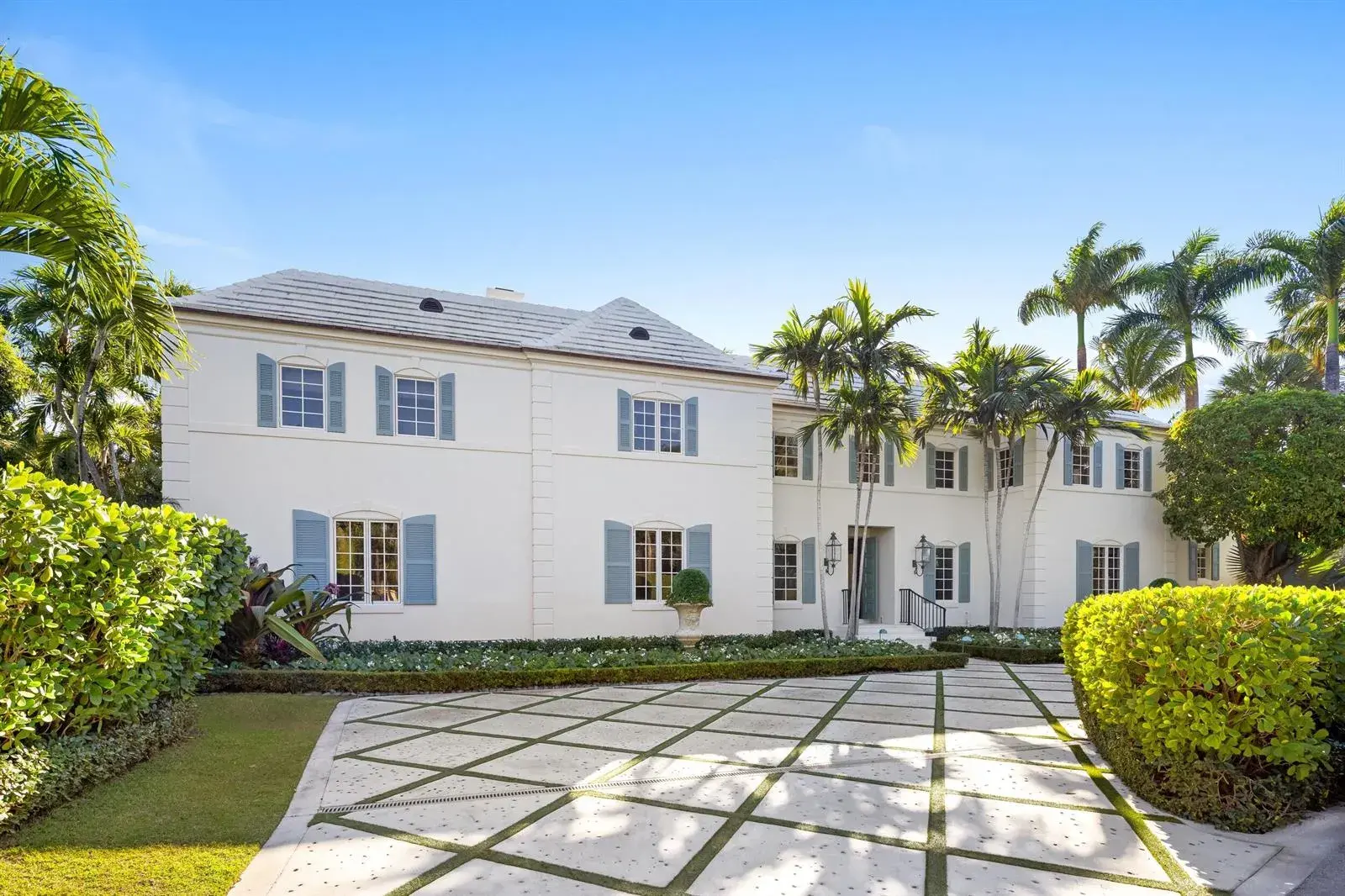 9 Via Vizcaya, Palm Beach FL 33480