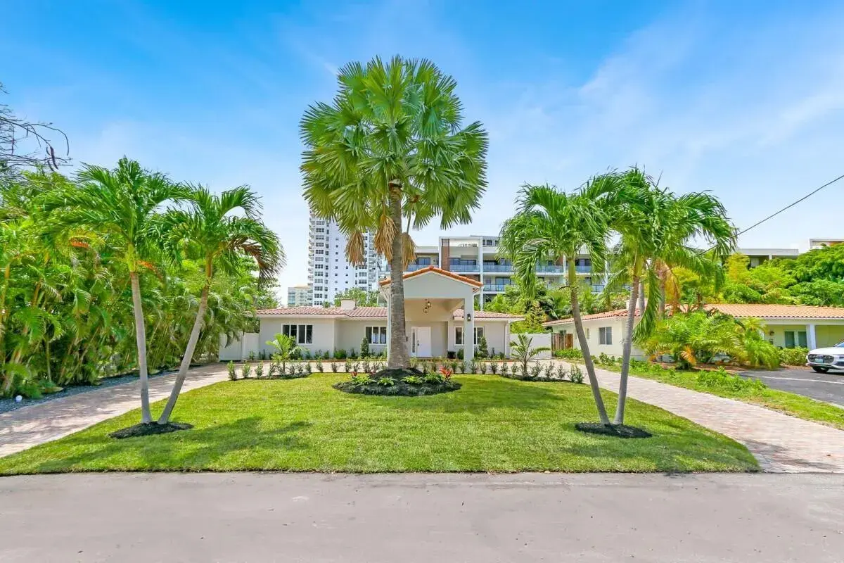 3025 Center Avenue, Fort Lauderdale FL 33308