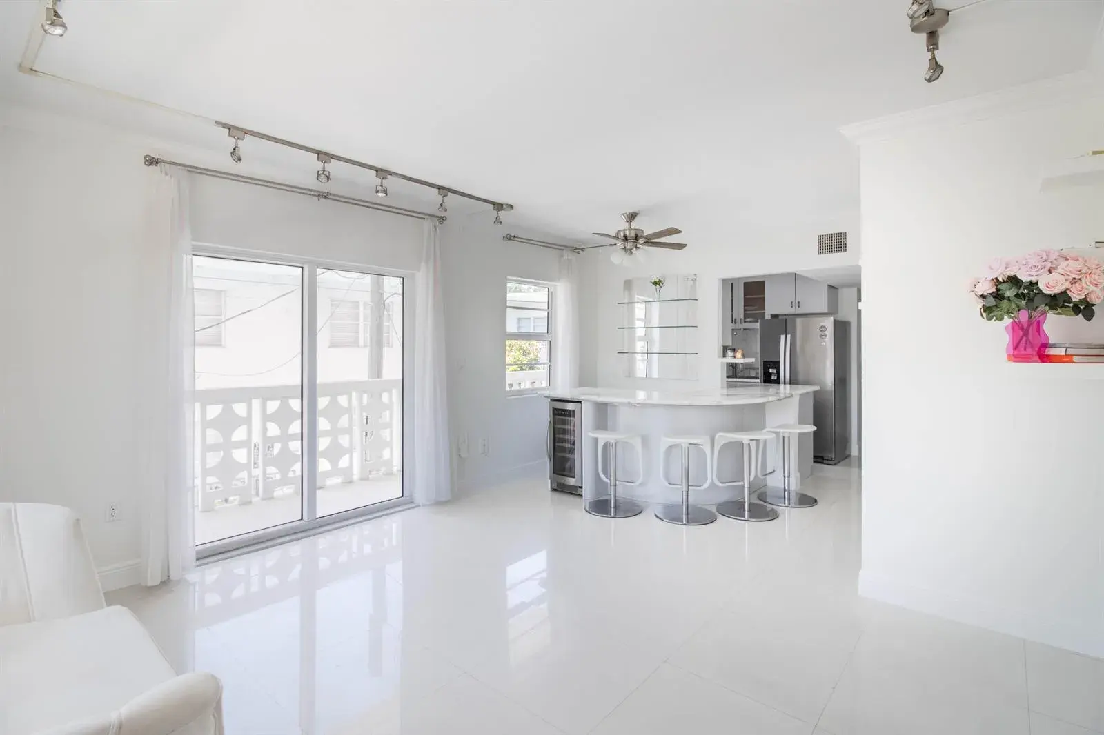900 Euclid Avenue # 8, Miami Beach FL 33139