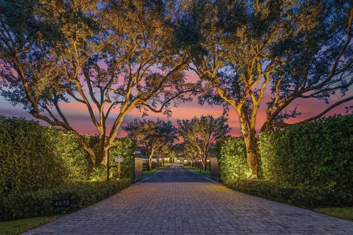 4675 Stables Way, Wellington FL 33414