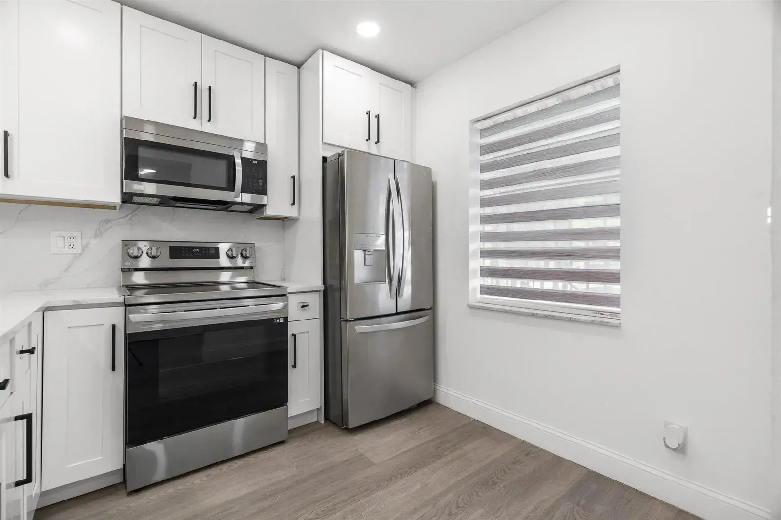 5 Abbey Lane # 207, Delray Beach FL 33446