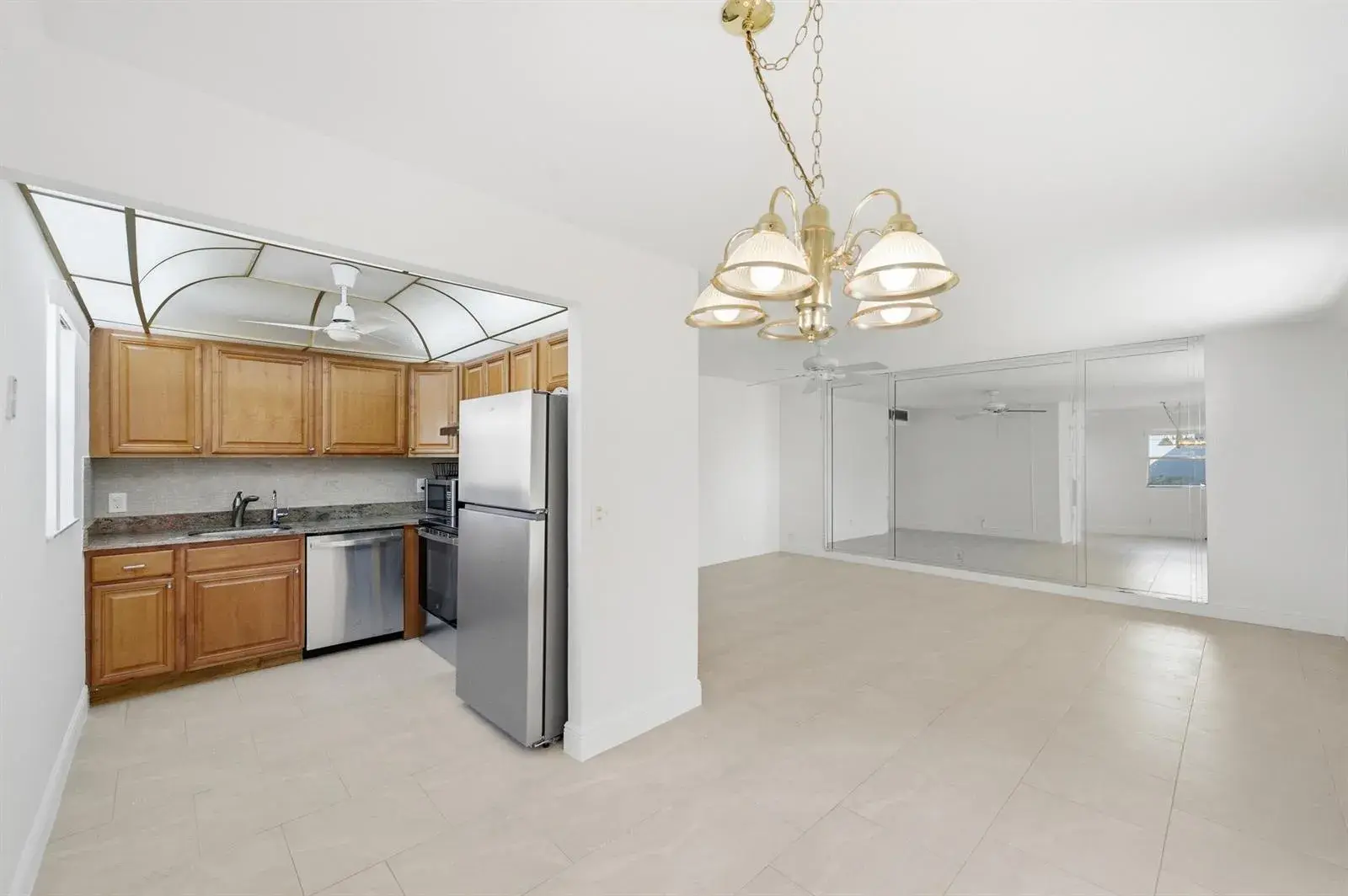 2 bedroom 2 bath Residential for sale at 452 Brittany J, Delray Beach FL 33446