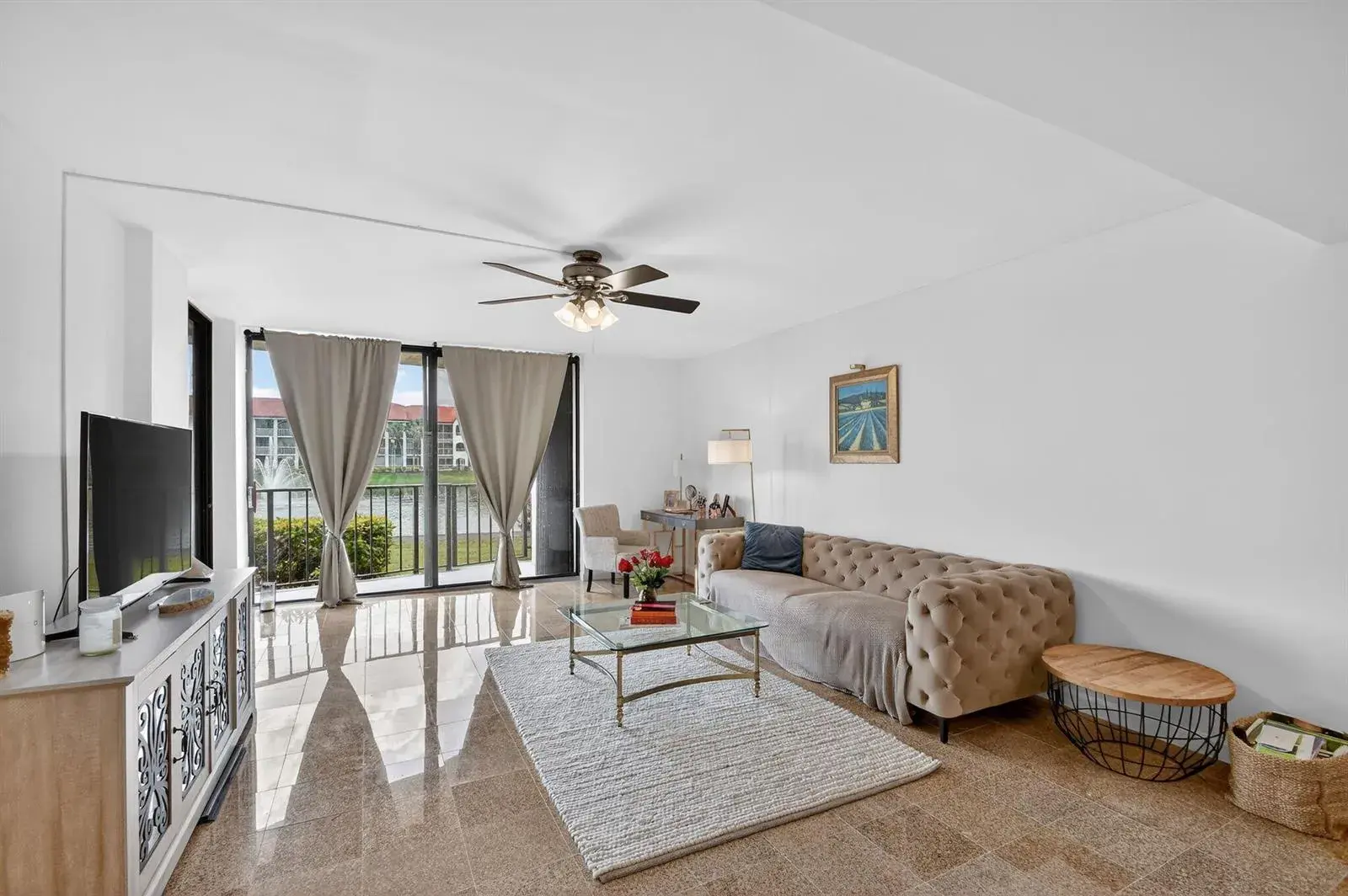 2 bedroom 2 bath Residential for sale at 7030 Half Moon Circle # 117, Hypoluxo FL 33462