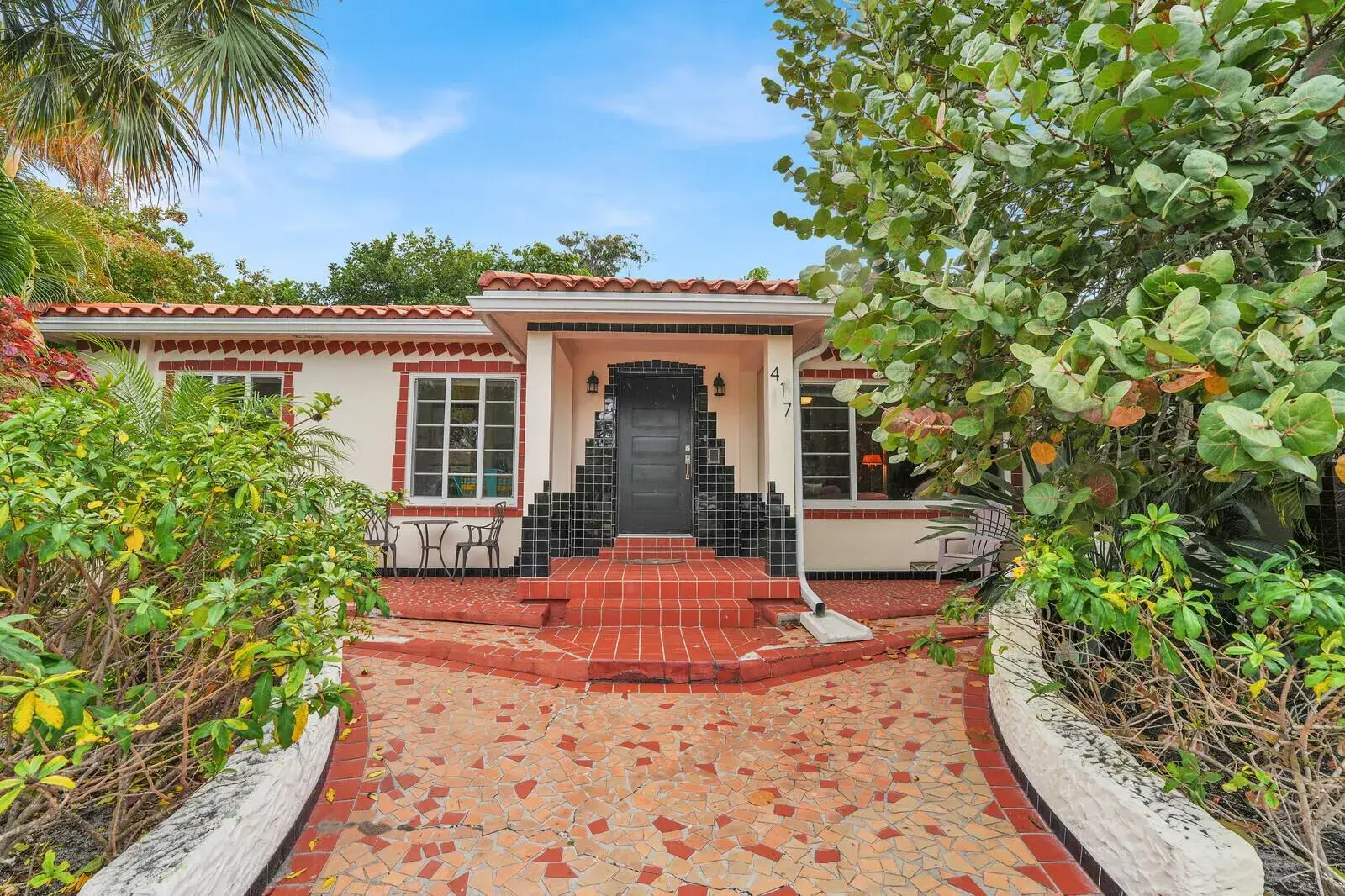 4 bedroom 2 bath Residential for sale at 417 N 12th Avenue N, Lake Worth FL 33460