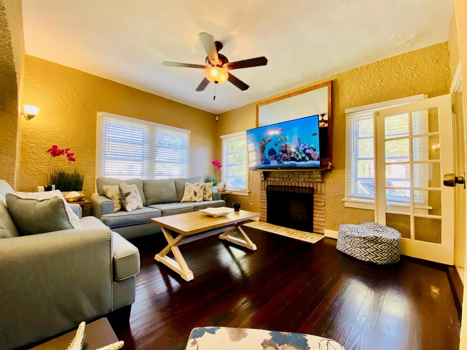 5 bedroom 3 bath Residential for sale at 5555 Garden Avenue, West Palm Beach FL 33405